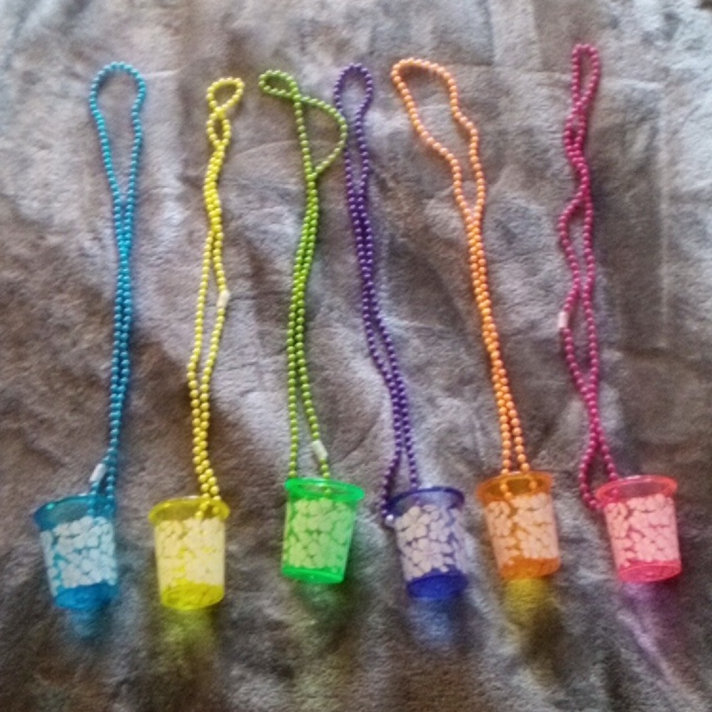 NEW PLASTIC SHOT GLASS FUN NECKLACE!! GREAT FOR ANY PARTY